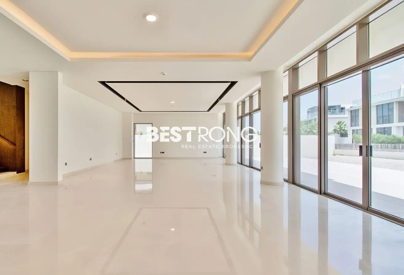 Exclusive | 6BR Villa |Huge Plot | Brand New