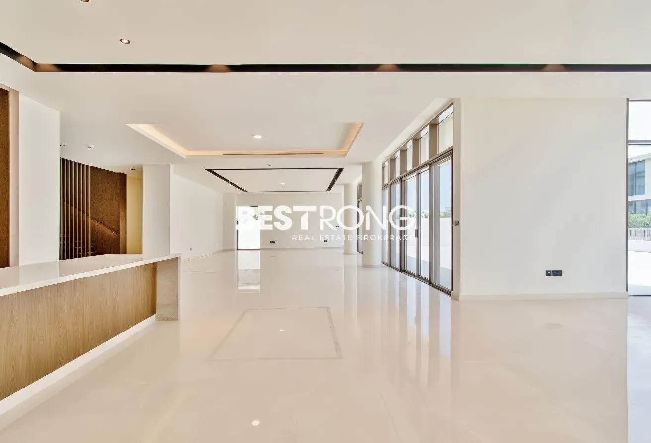 Exclusive | 6BR Villa |Huge Plot | Brand New