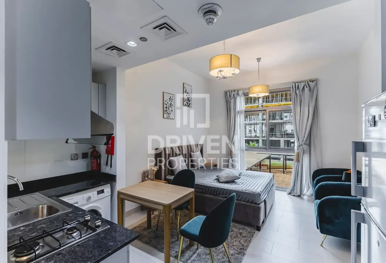 Ready to Move in | Low Floor | Unique Layout