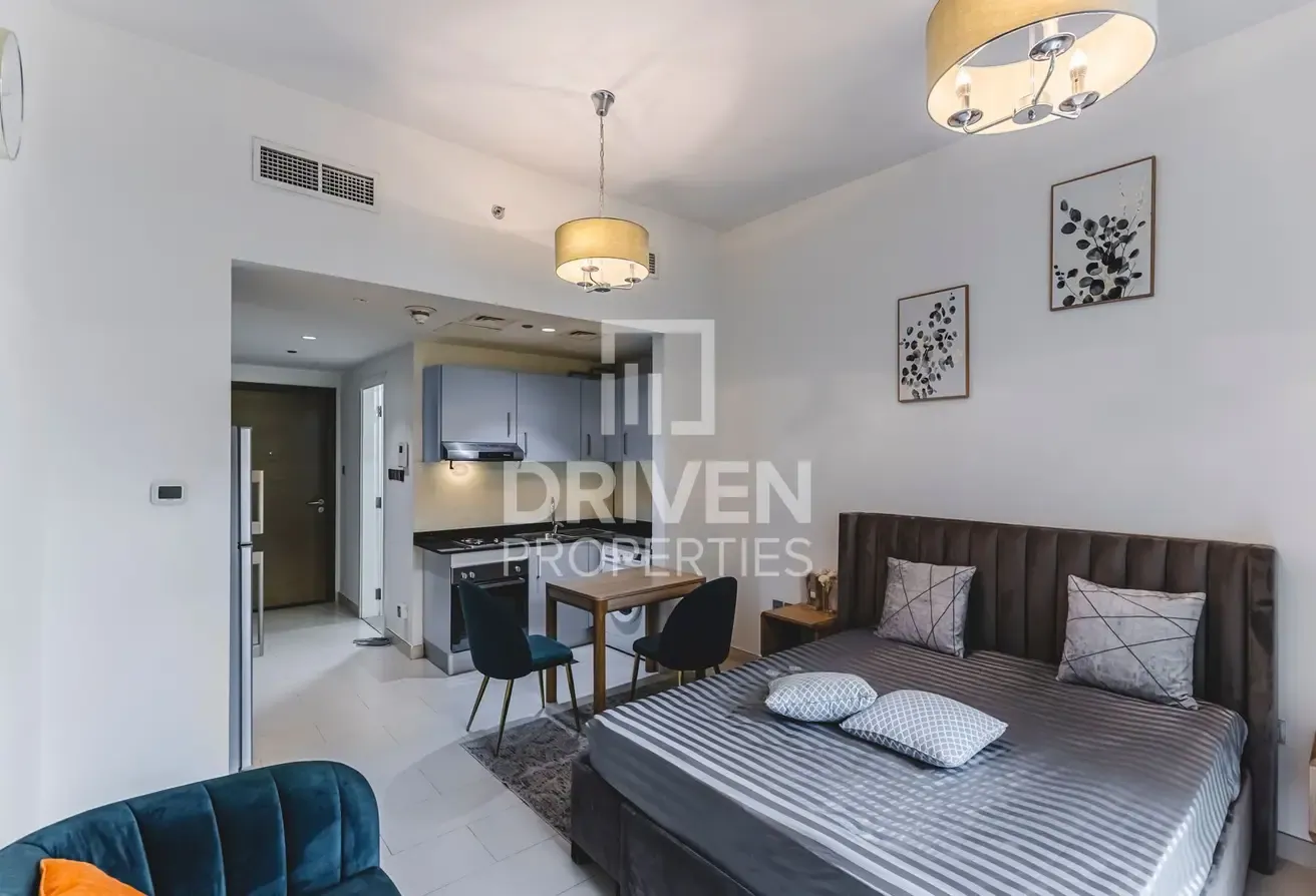 Ready to Move in | Low Floor | Unique Layout