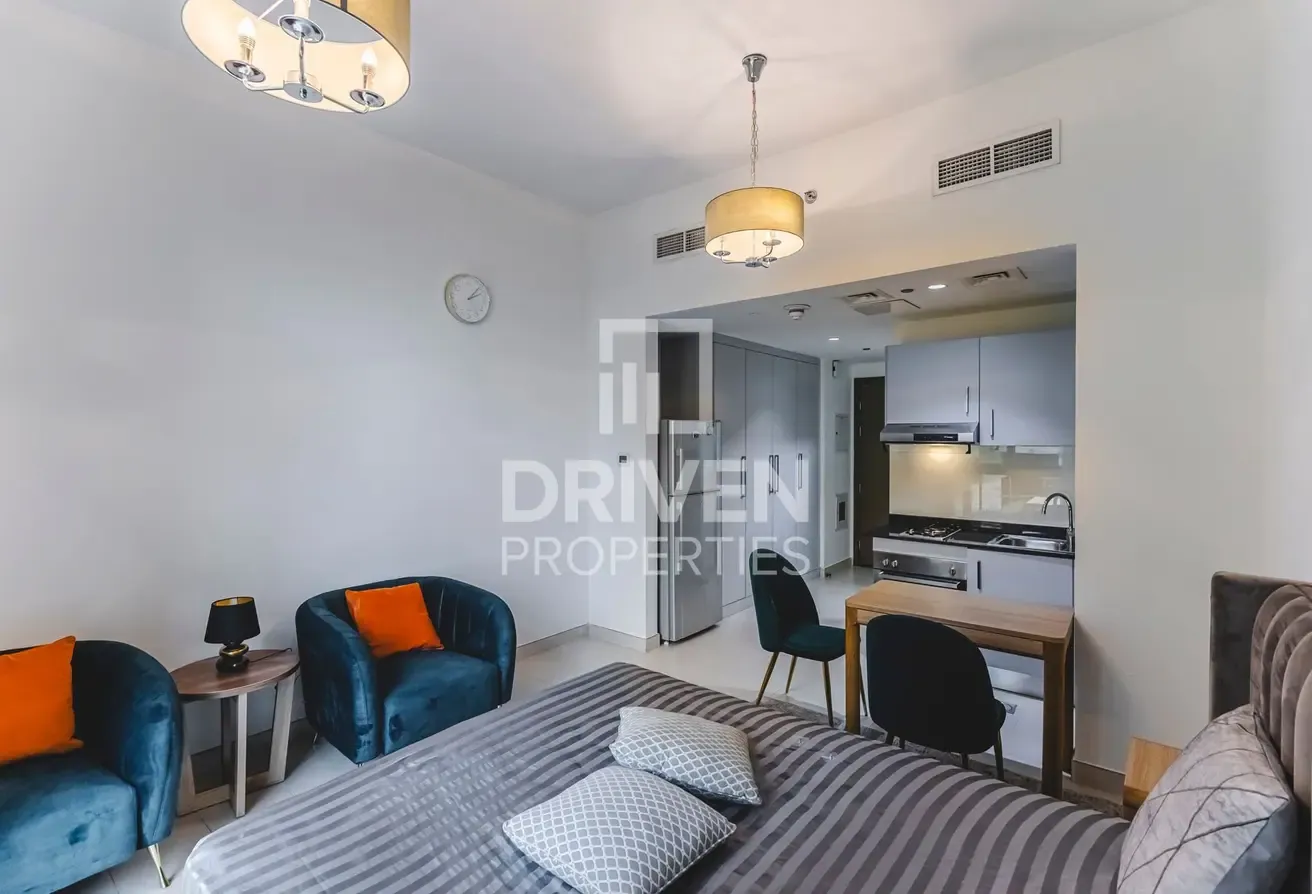 Ready to Move in | Low Floor | Unique Layout