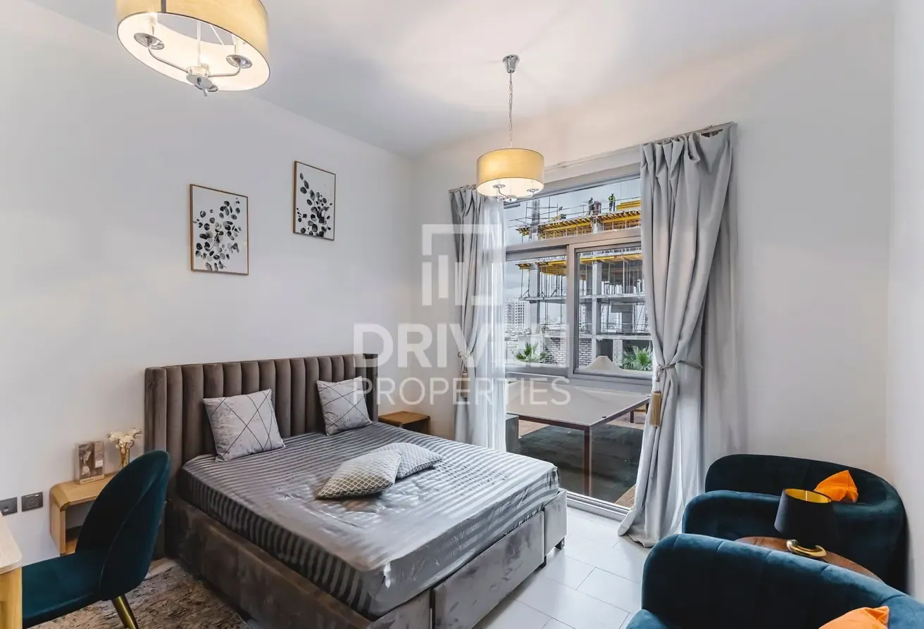 Ready to Move in | Low Floor | Unique Layout
