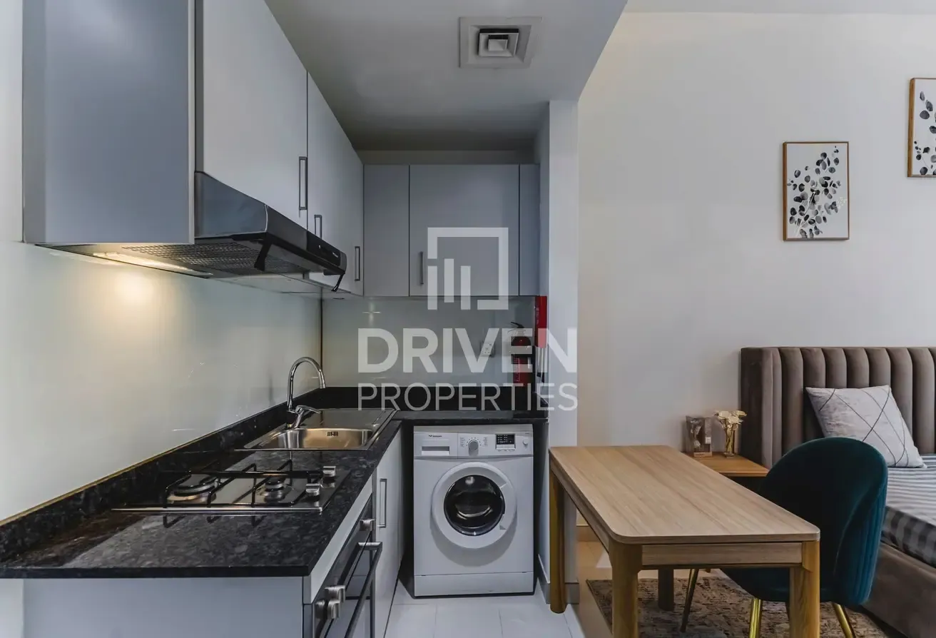 Ready to Move in | Low Floor | Unique Layout