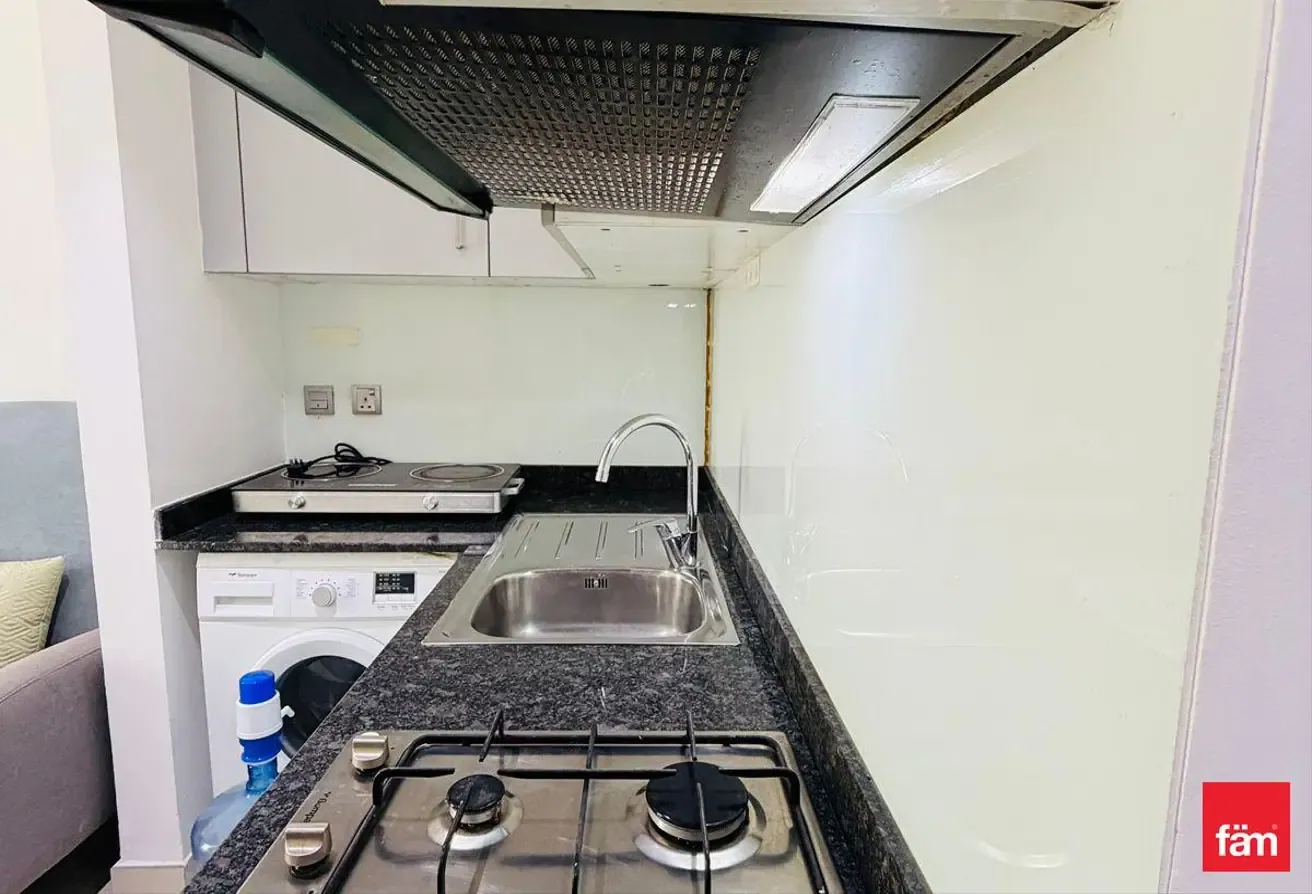 Vacant | Furnished | Chiller Free | Investor Deal