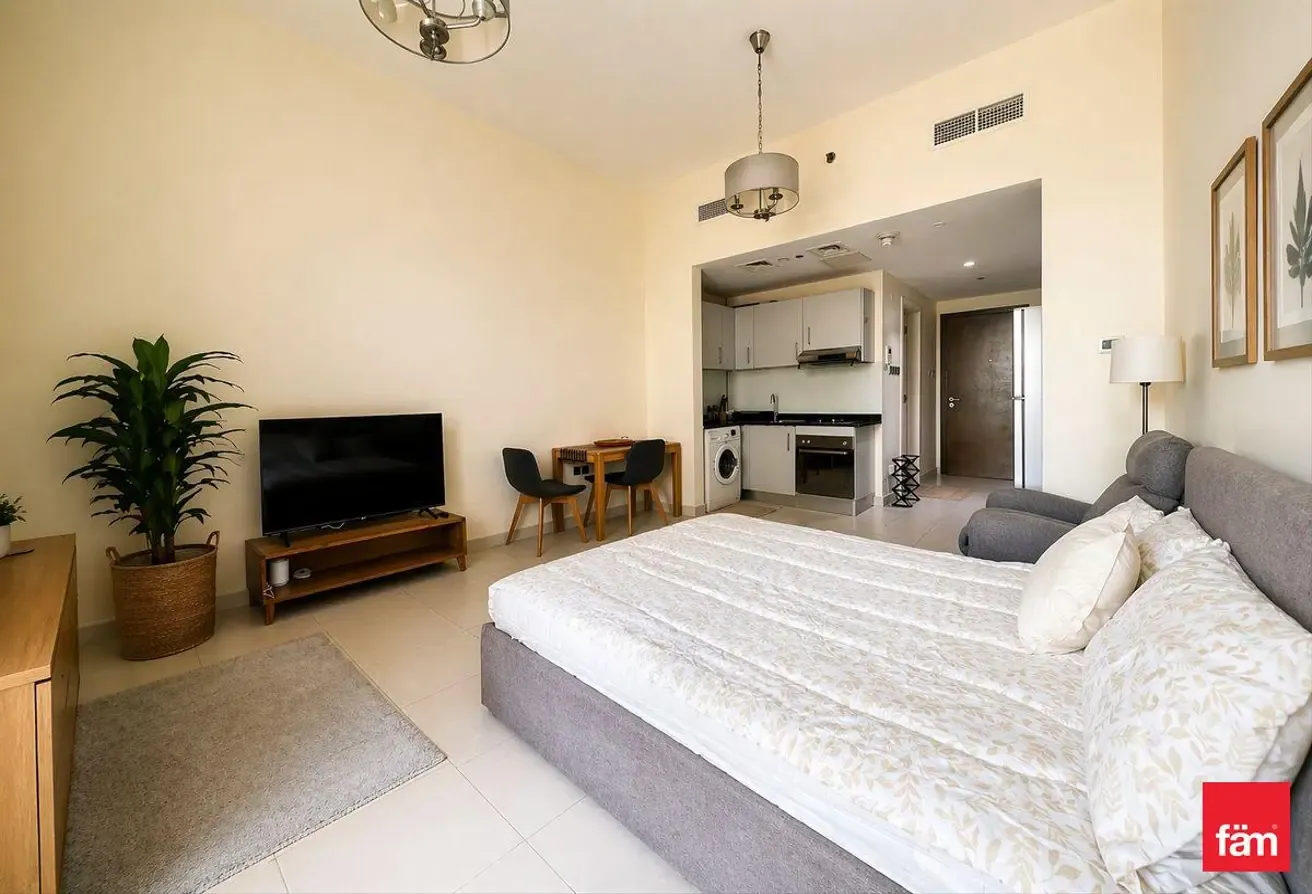 Furnished |Tenanted | Pool View
