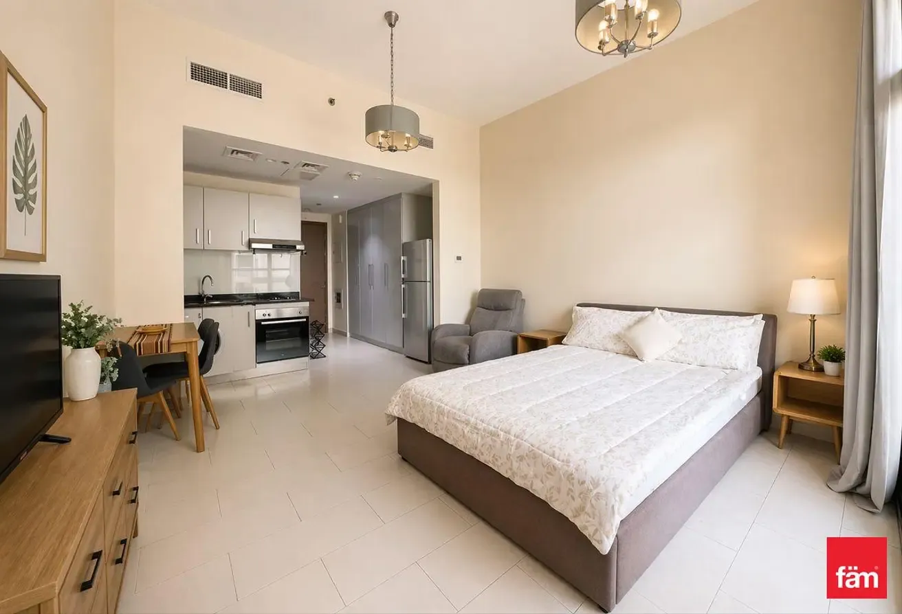 Furnished |Tenanted | Pool View