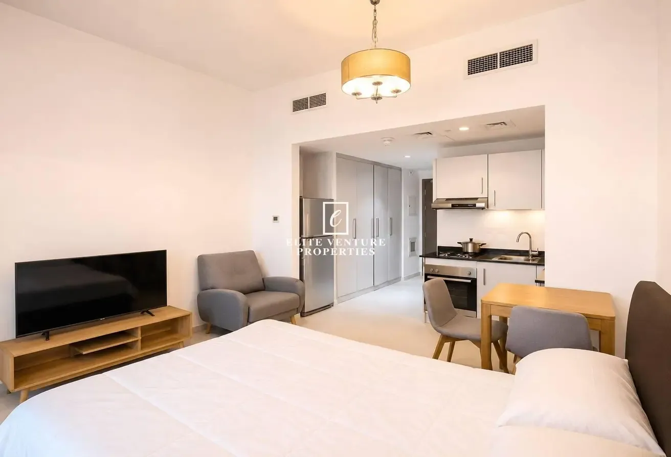 MODERN STUDIO | FULLY FURRNISHED | PRIME LOCATION