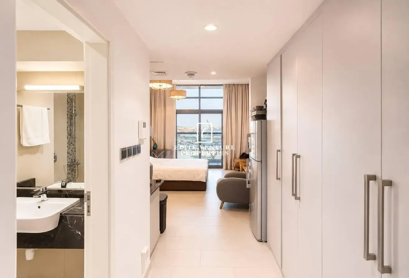 MODERN STUDIO | FULLY FURRNISHED | PRIME LOCATION