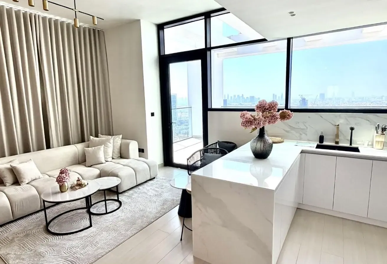 Luxury Top-Floor Apartment | Private Pool