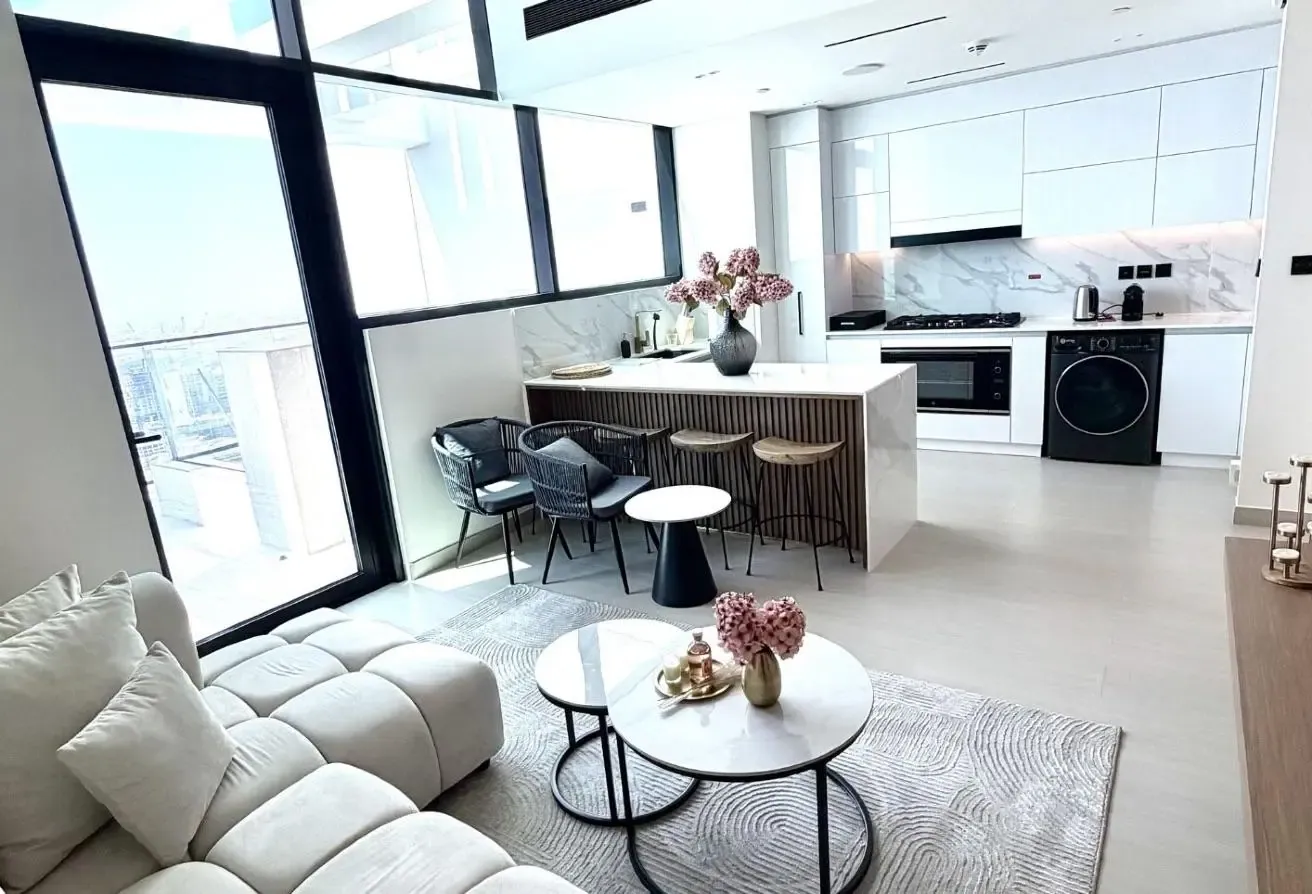Luxury Top-Floor Apartment | Private Pool