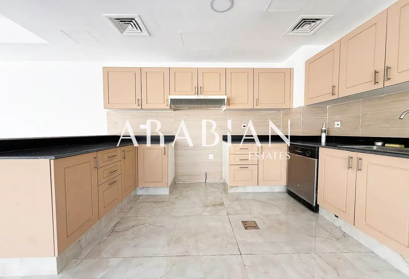 Fully Renovated | Vacant | Lake View | Corner Unit