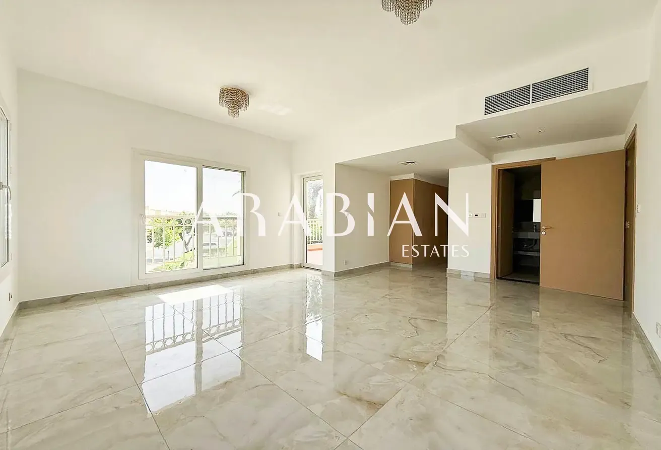 Fully Renovated | Vacant | Lake View | Corner Unit