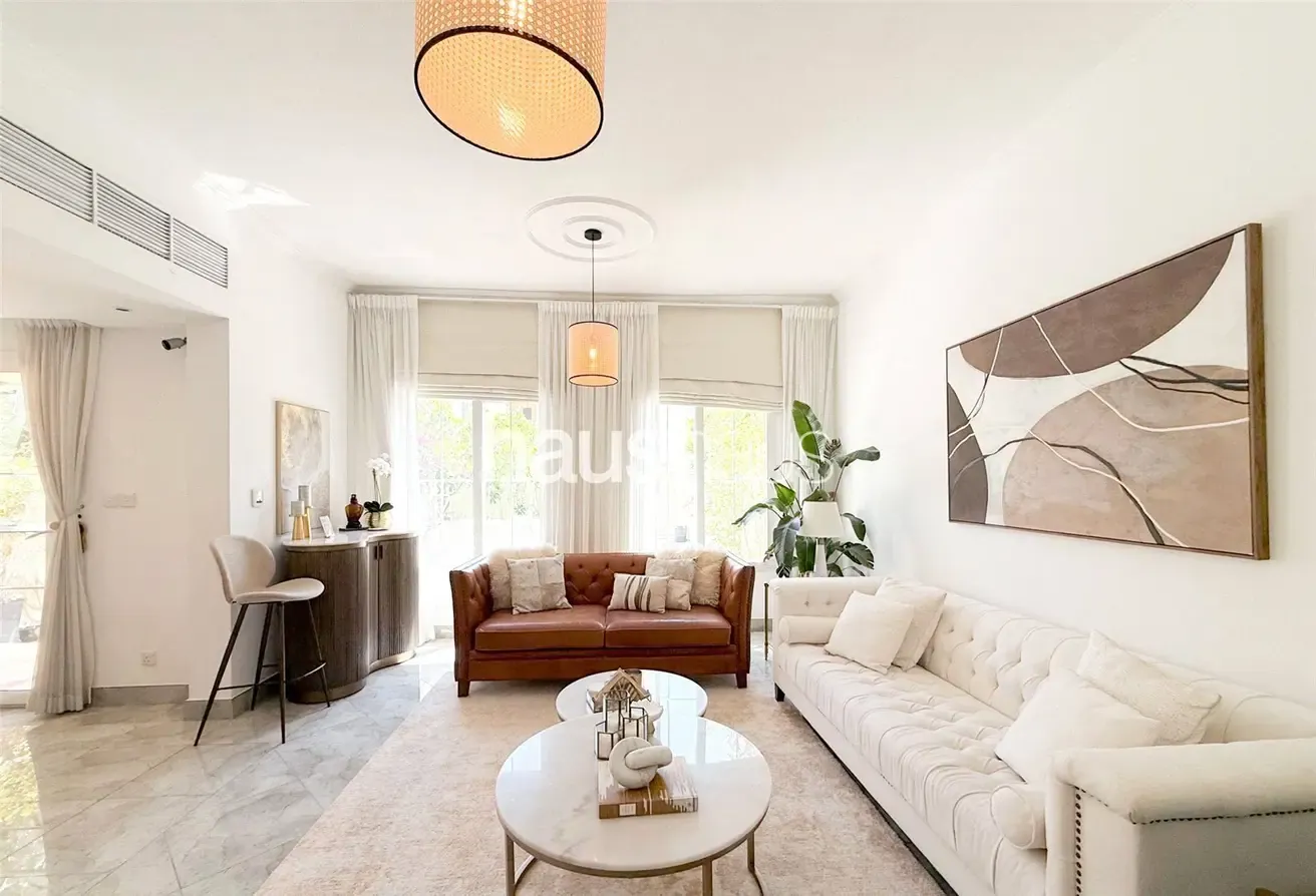 Type 2M| Fantastic Location | Vacant October