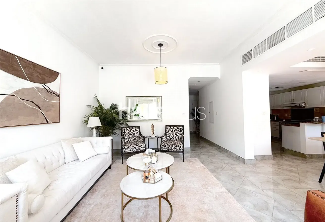 Type 2M| Fantastic Location | Vacant October