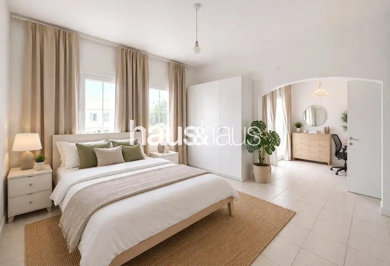 Type 2M| Fantastic Location | Vacant October