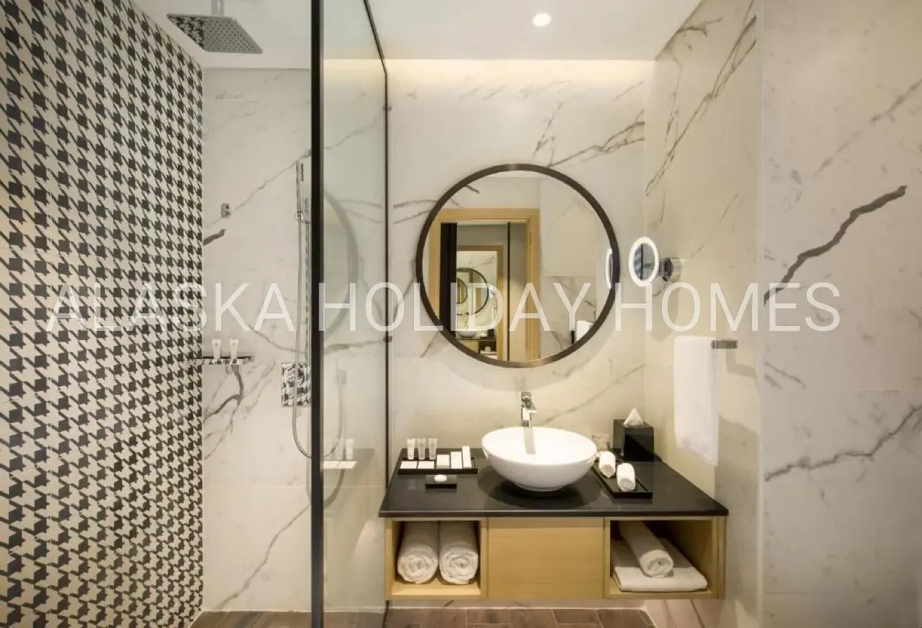 Best Price | October Rate | Prime Location