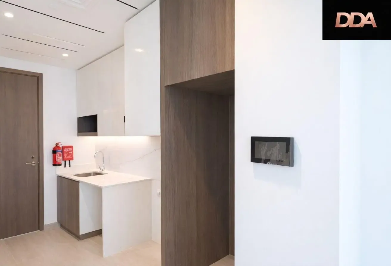 MODERN STUDIO | FOR RENT | JLT | LAKE VIEWS