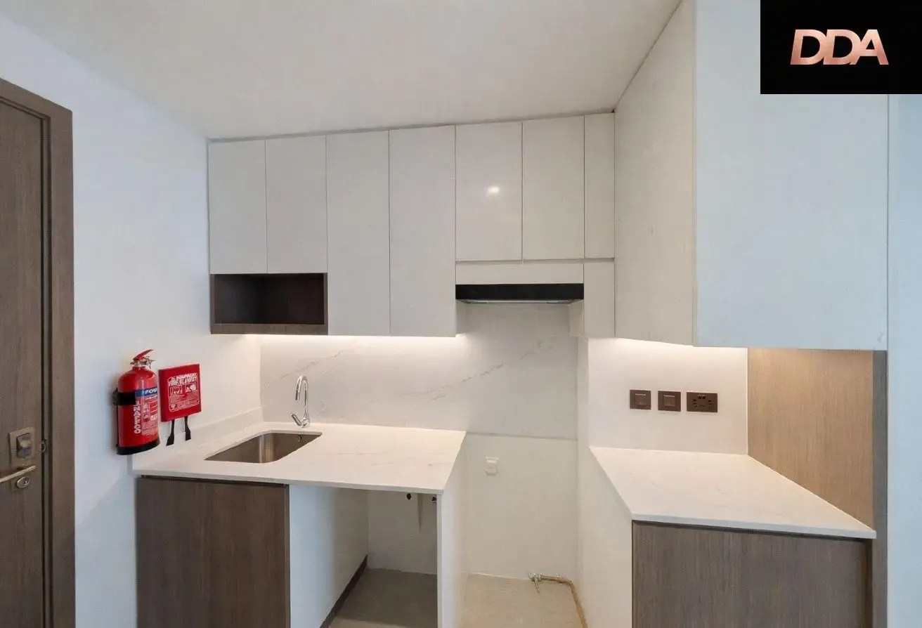 MODERN STUDIO | FOR RENT | JLT | LAKE VIEWS