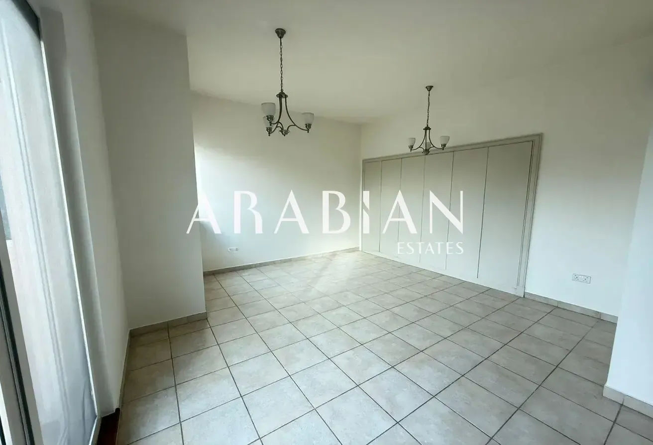 TH2 | 4BR + Maid | Private Garden | Park backing