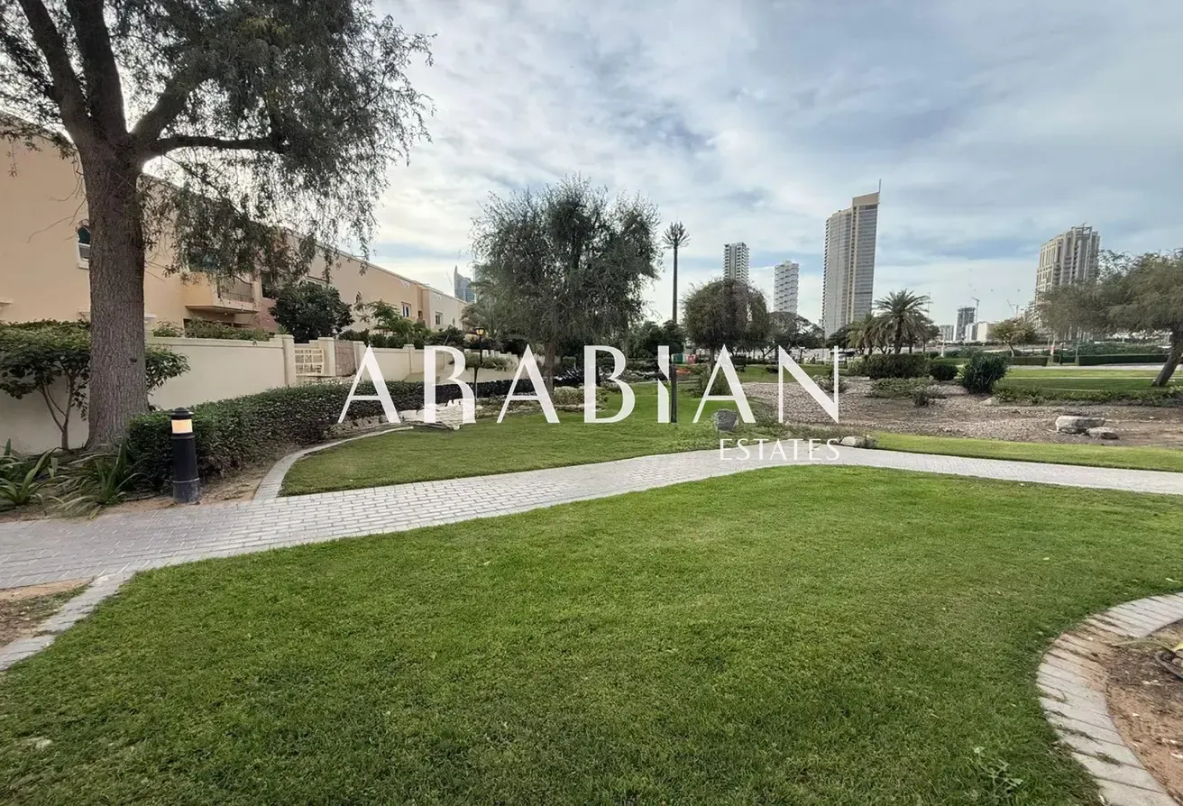 TH2 | 4BR + Maid | Private Garden | Park backing