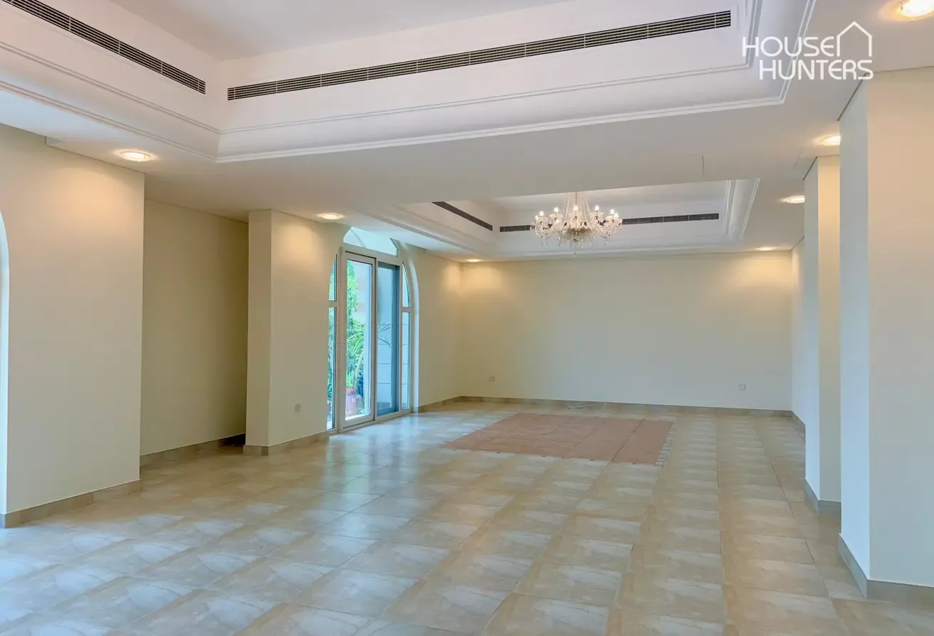 Large Plot | Private Pool | Excellent Condition