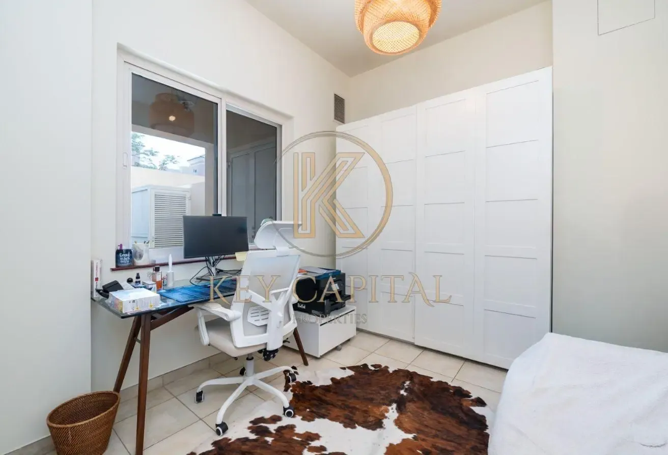 Elegant Home | Landscaped Garden | Spacious