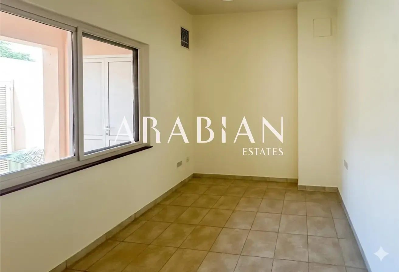 TH 2 | Backing Park | Private Garden | Corner Unit