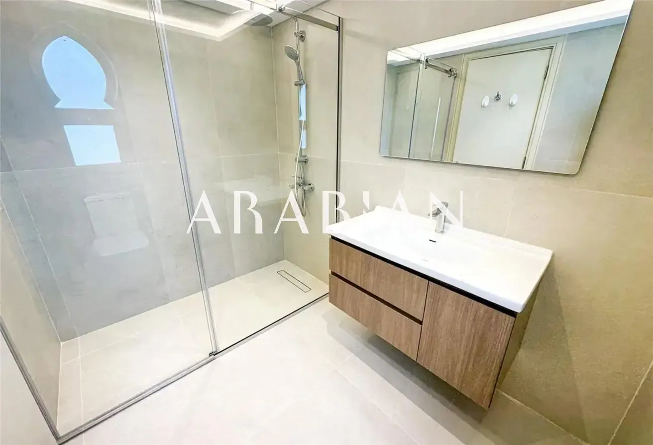 TH 2 | Backing Park | Private Garden | Corner Unit