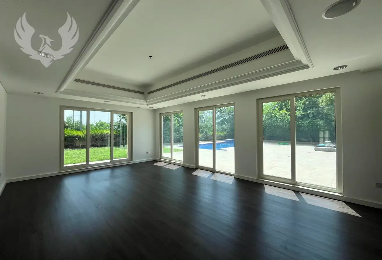 Upgraded | Golf View | 6 Bed | Maids and Drivers