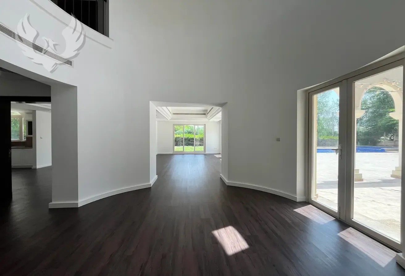 Upgraded | Golf View | 6 Bed | Maids and Drivers