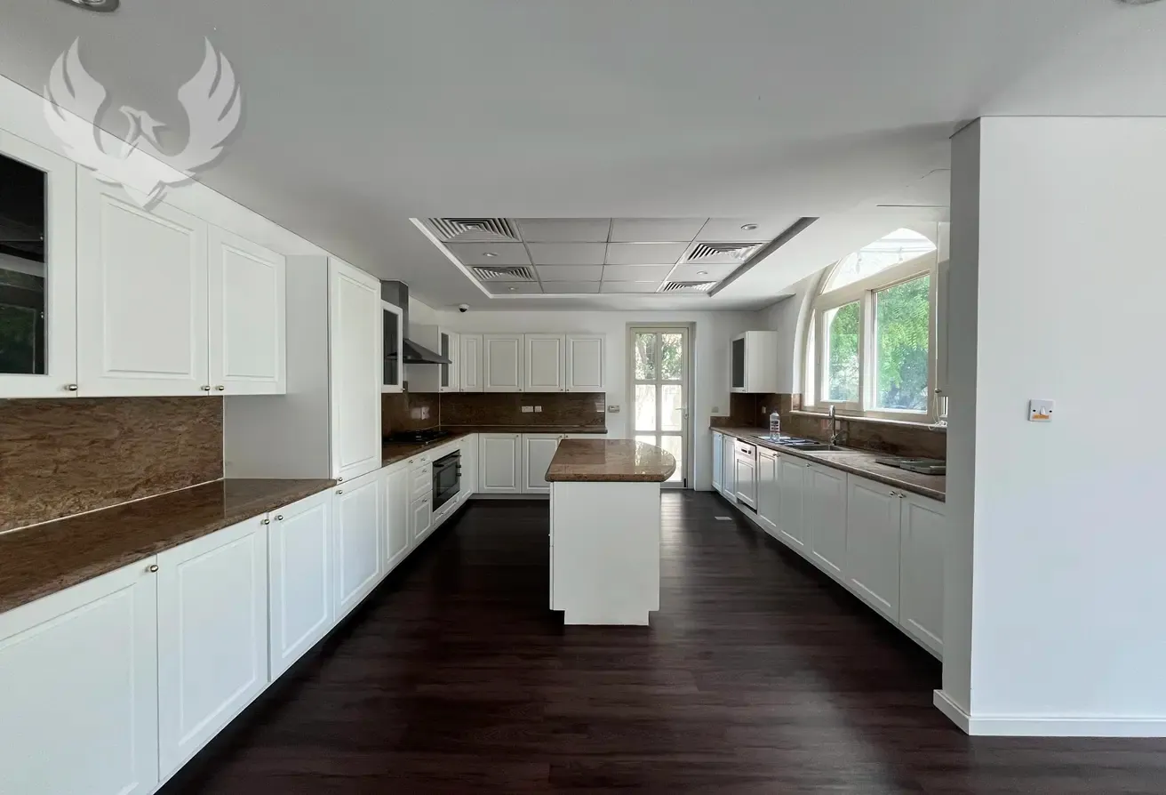 Upgraded | Golf View | 6 Bed | Maids and Drivers