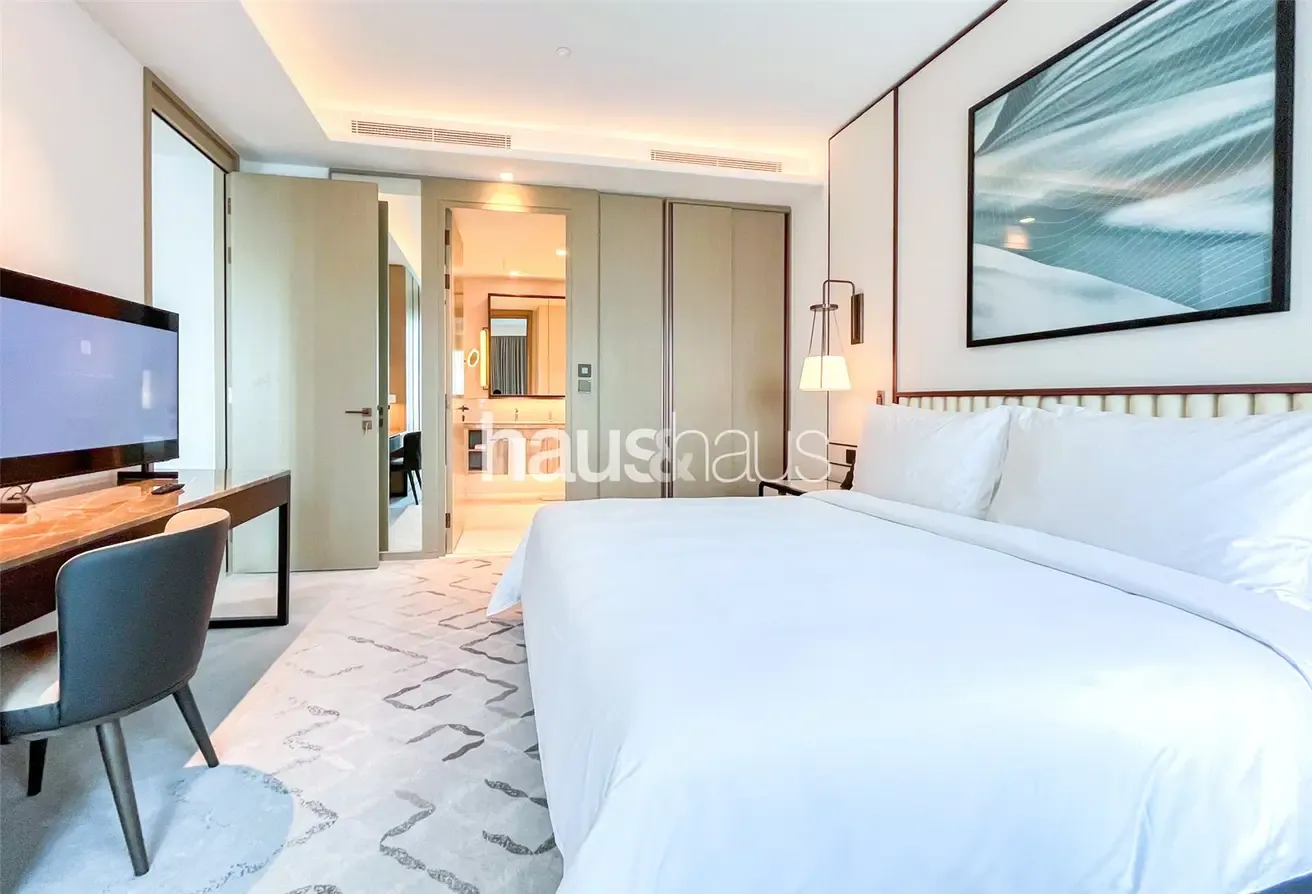 Luxury 2BR | Prime Waterfront | Dual Sea/Park View
