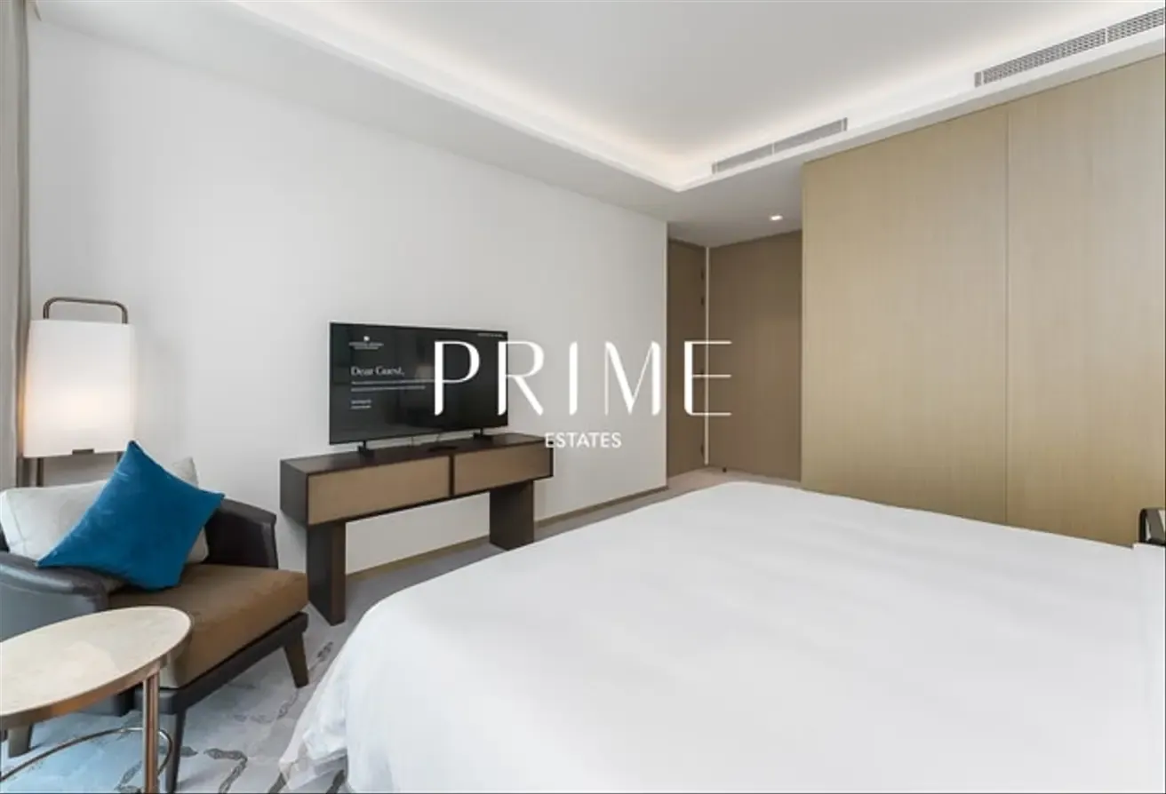 Premium 2BR Hotel Residence | Stunning Creek Views