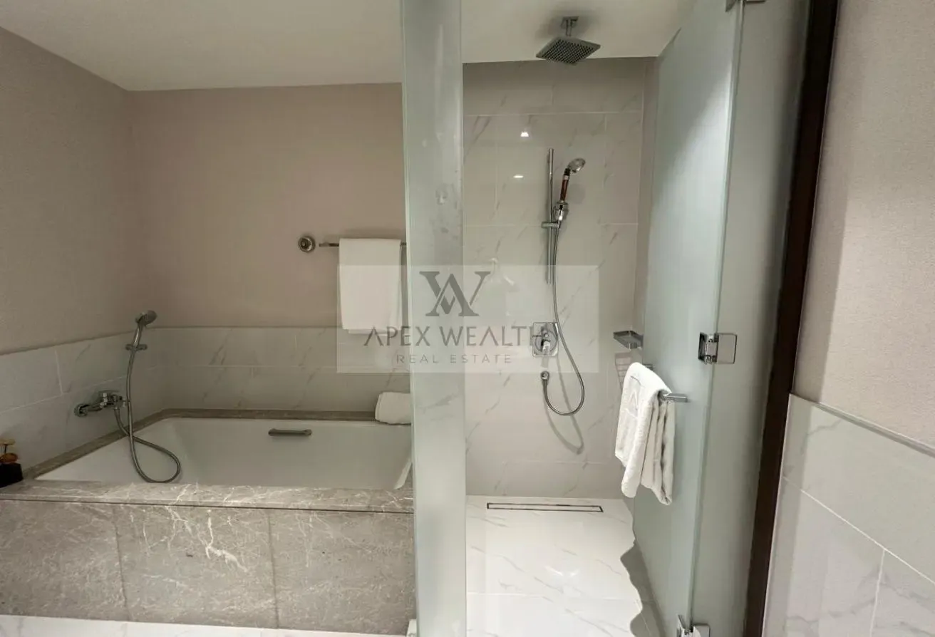 Luxury 1Br | High floor | Full Sea view