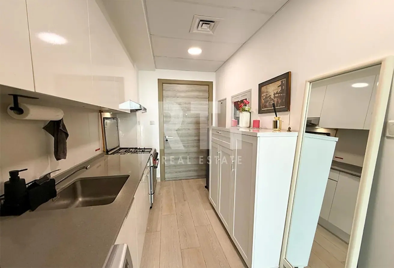 Fully Furnished | Extra Storage | High floor view