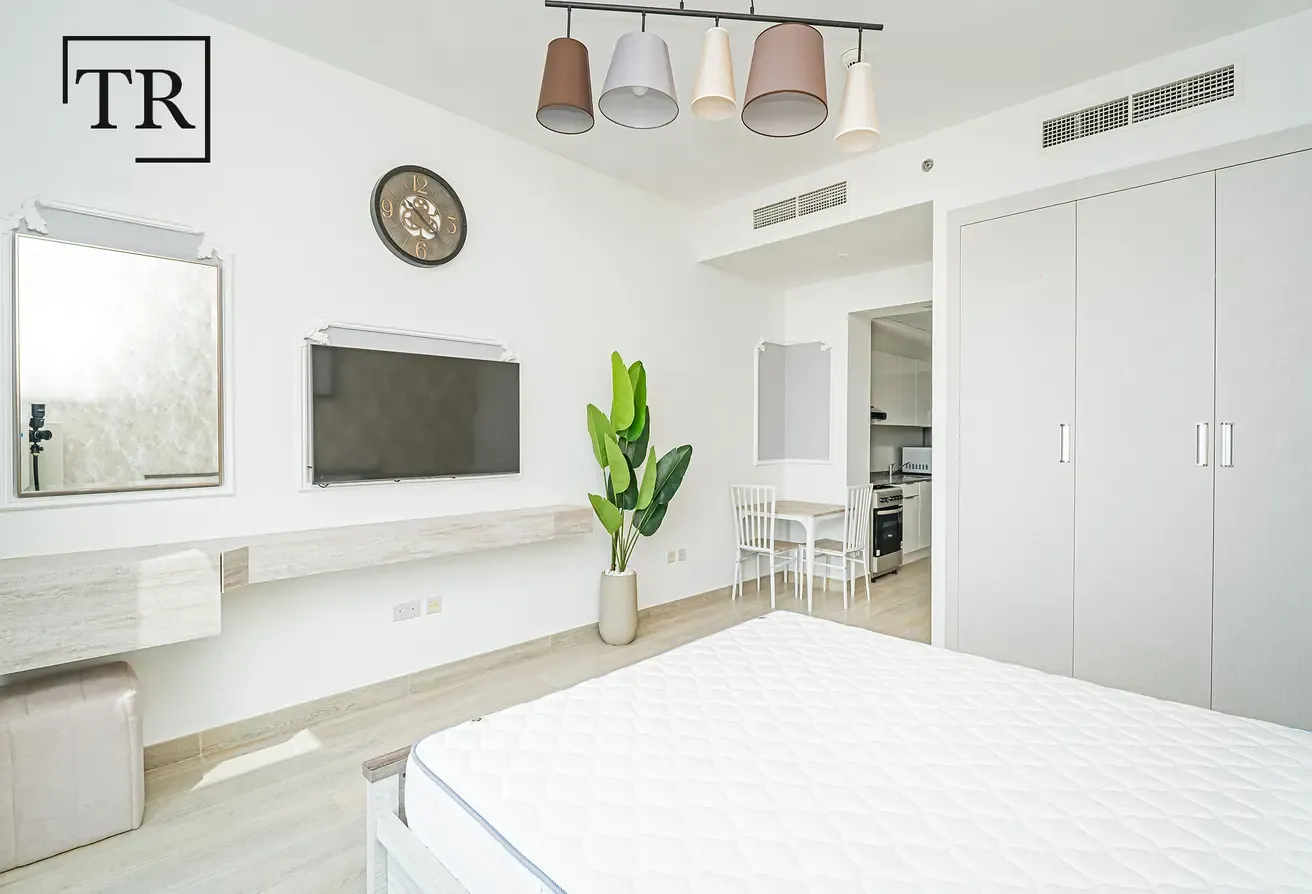 Furnished | Spacious Layout | Open Views | 04 Chqs