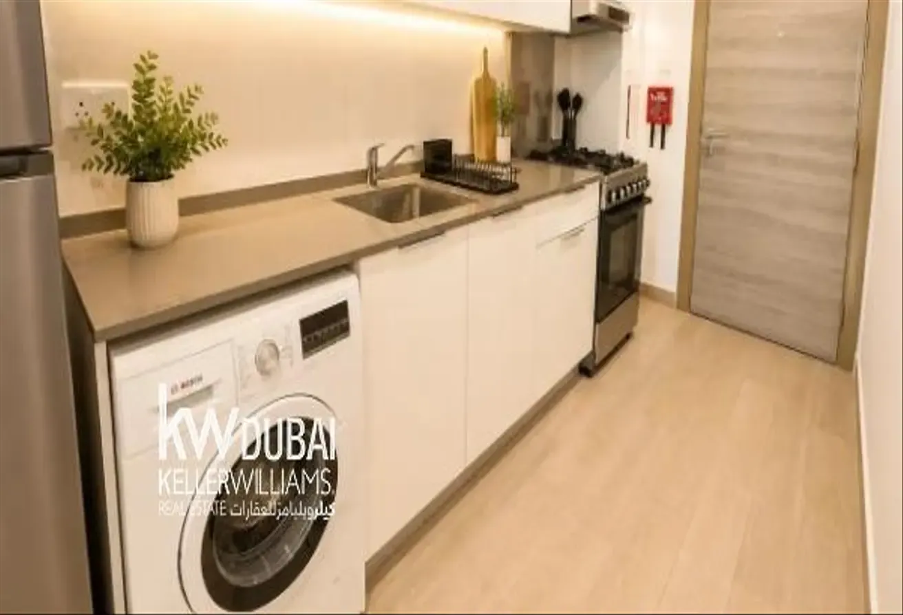 Skyline View | Furnished | Vacant
