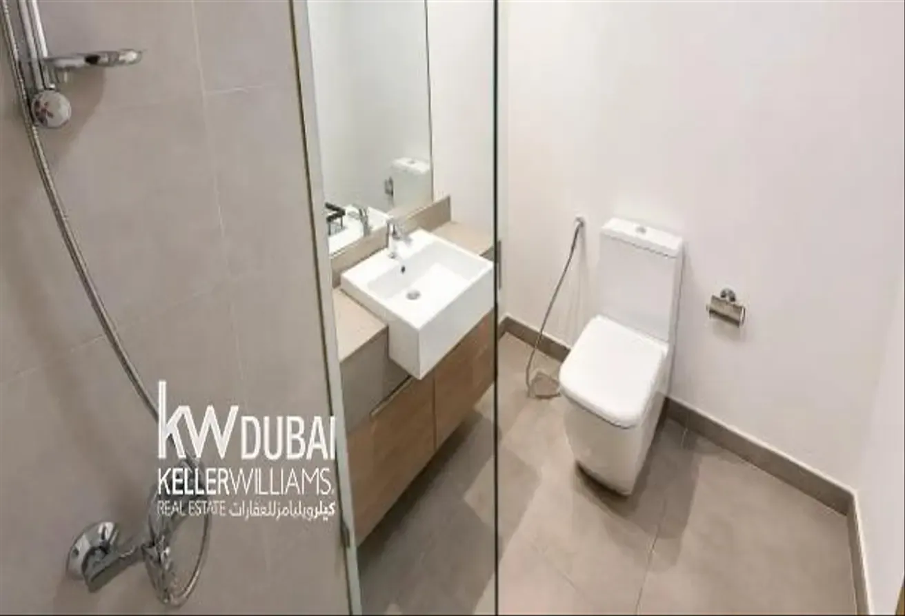 Skyline View | Furnished | Vacant