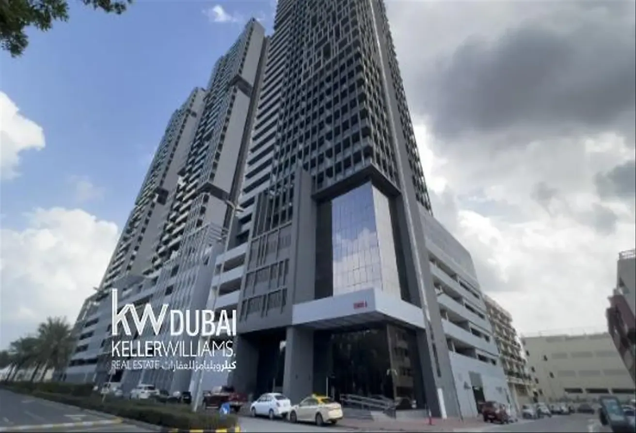 Skyline View | Furnished | Vacant