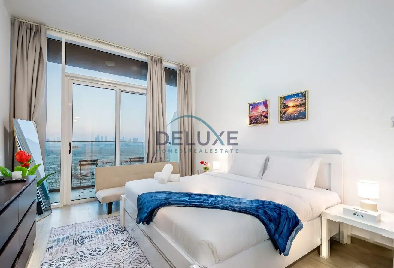 SKYLINE VIEWS | PRIME LOCATION | FULLY FURNISHED