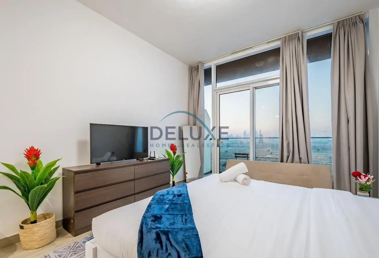 SKYLINE VIEWS | PRIME LOCATION | FULLY FURNISHED