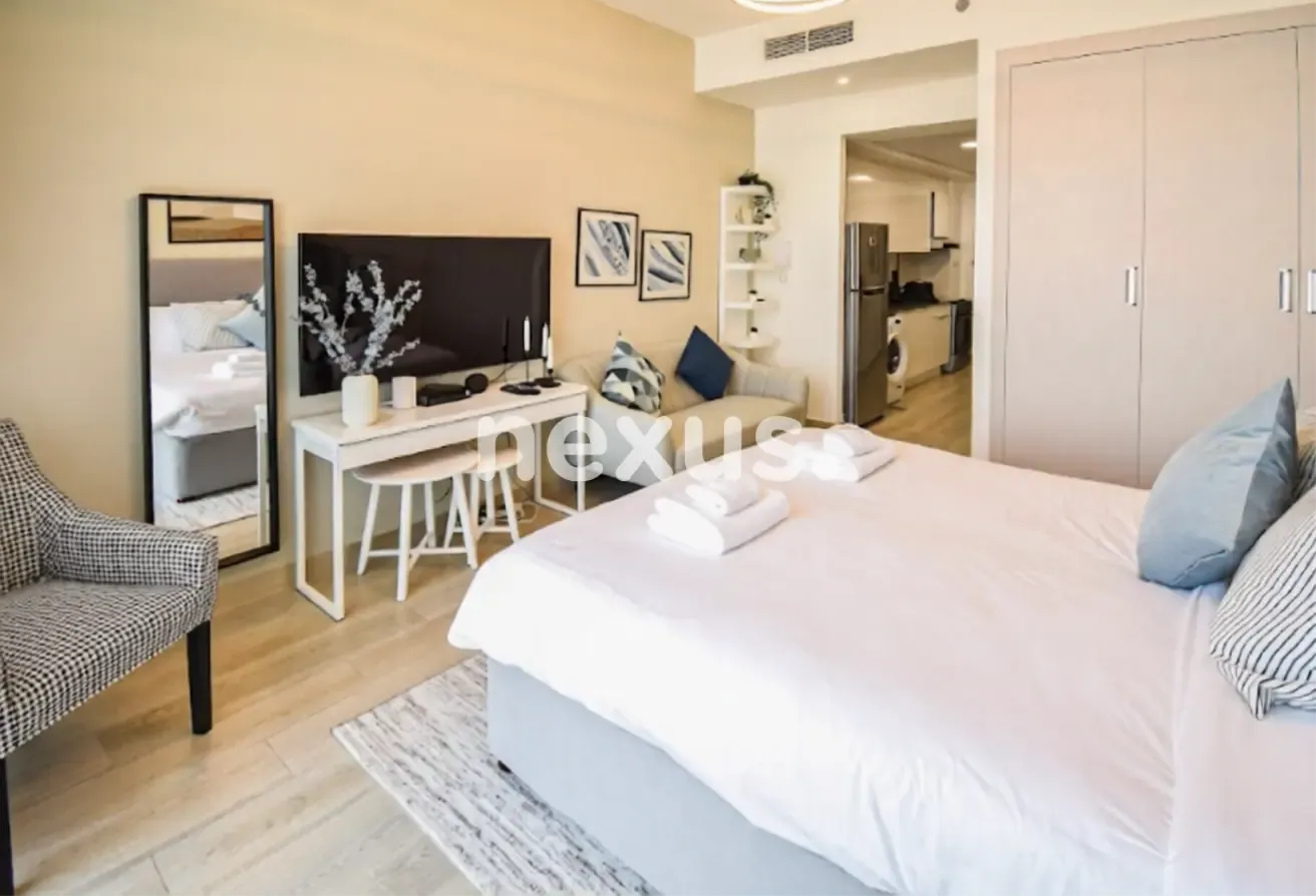 HUGE LAYOUT | FURNISHED | HIGH FLOOR