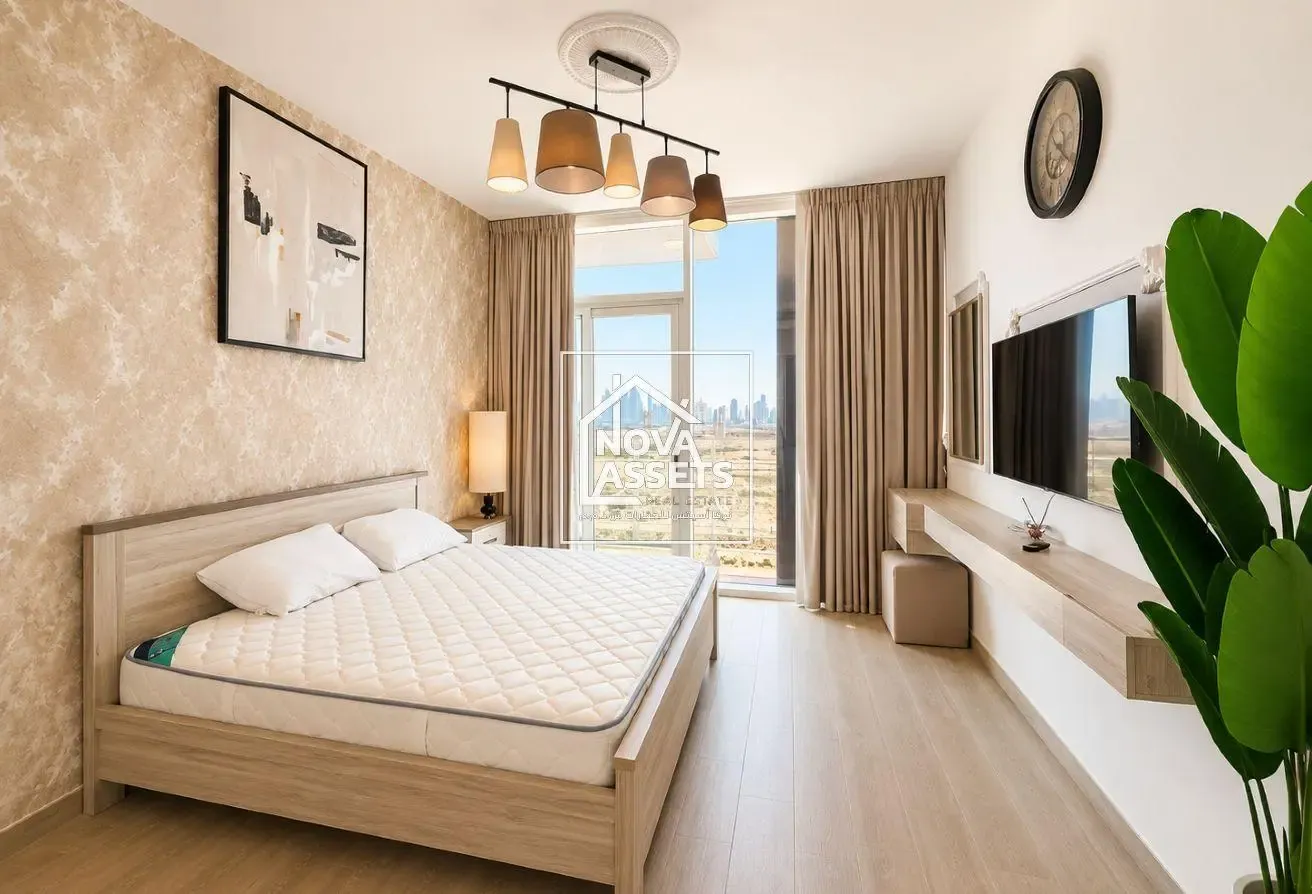 Fully Furnished Studio | Skyline View | Vacant
