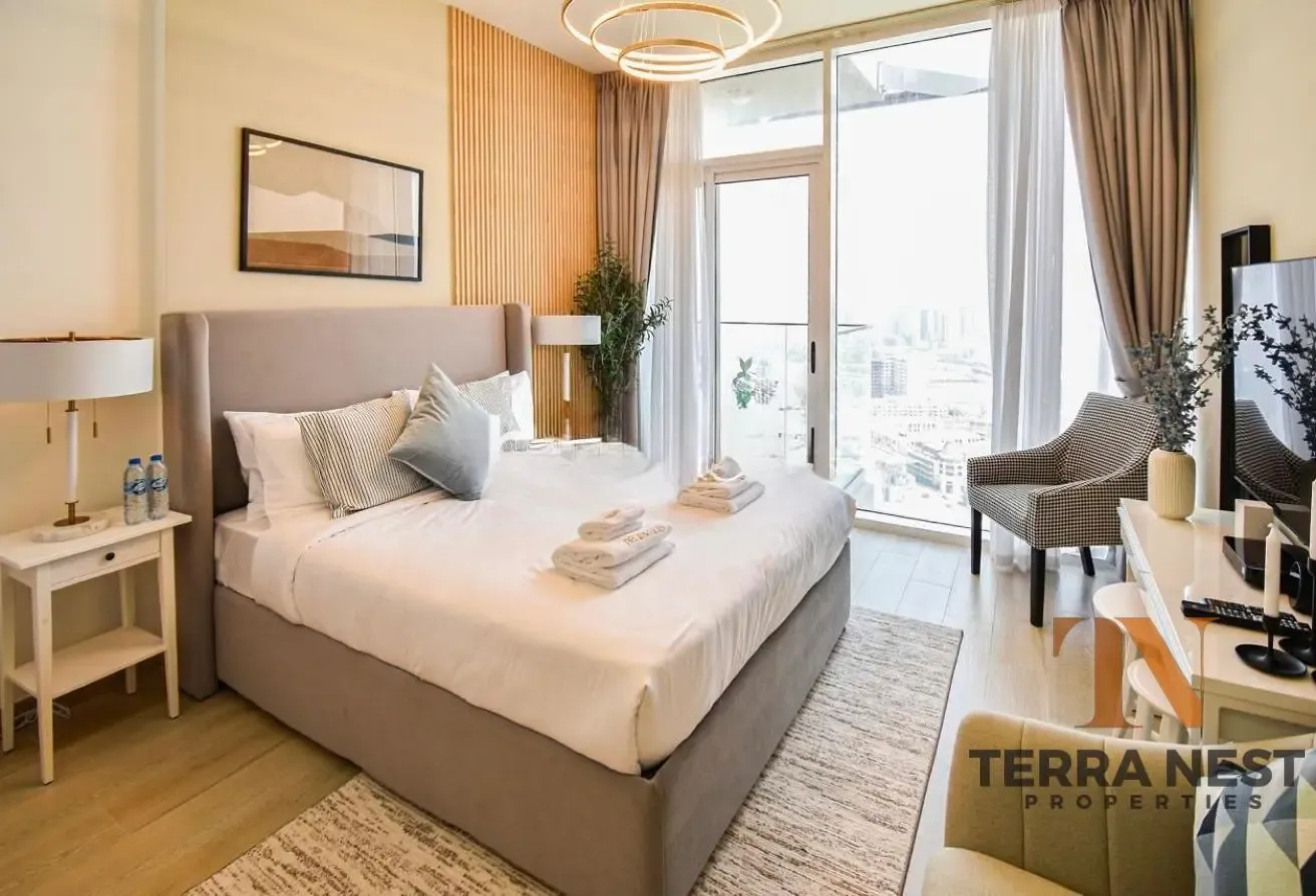 NEAR EXIT | LUXURIOUSLY FURNISHED | HIGH FLOOR