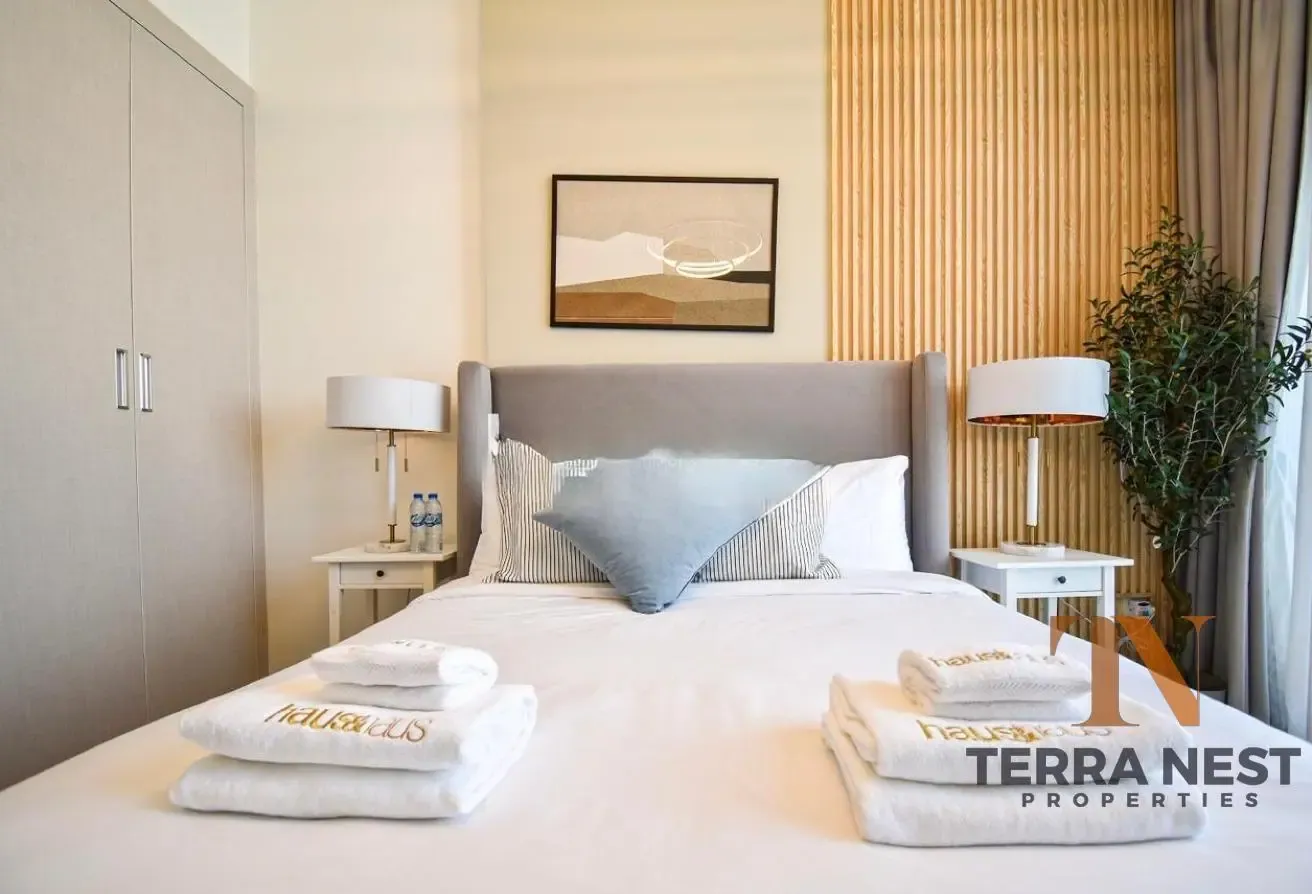 NEAR EXIT | LUXURIOUSLY FURNISHED | HIGH FLOOR