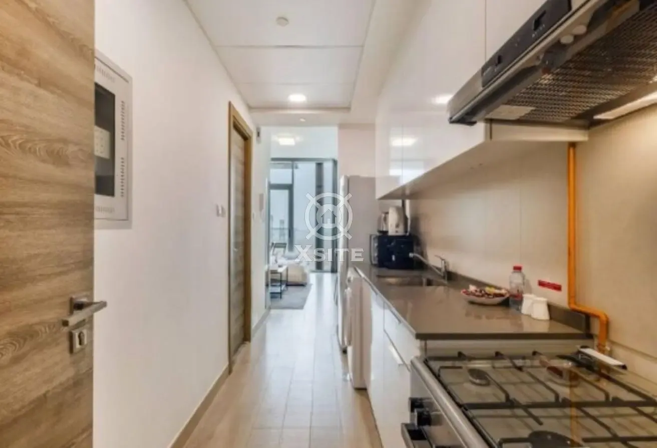 Modernly Furnished | Bright Unit | Ready to Move