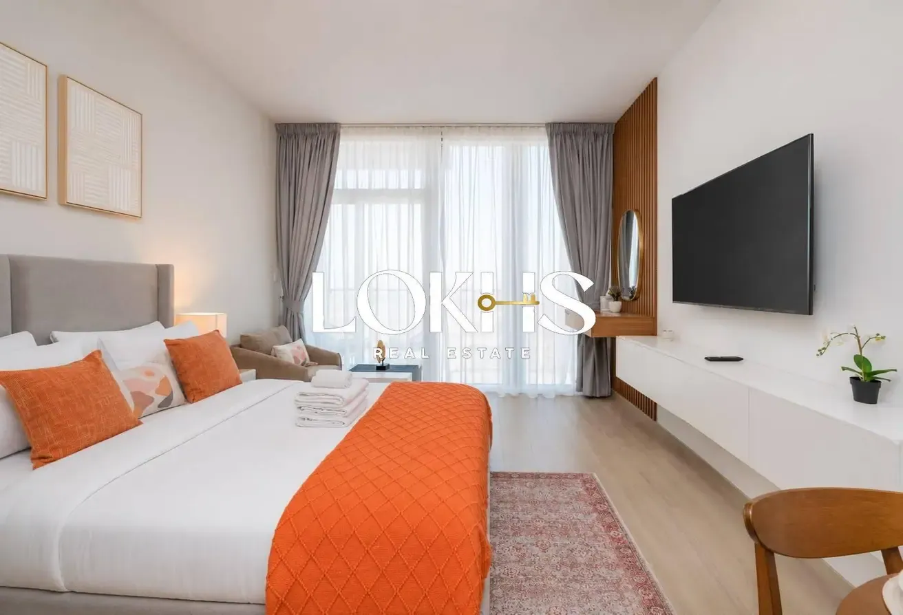 6 Cheques  | Fully Furnished | Low Floor