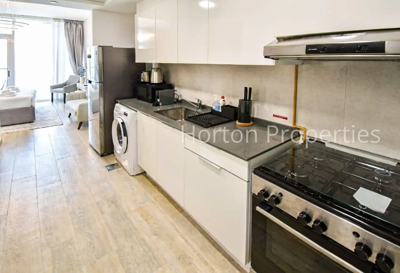 FURNISHED I MODERN I AVAILABLE FROM MAY 26