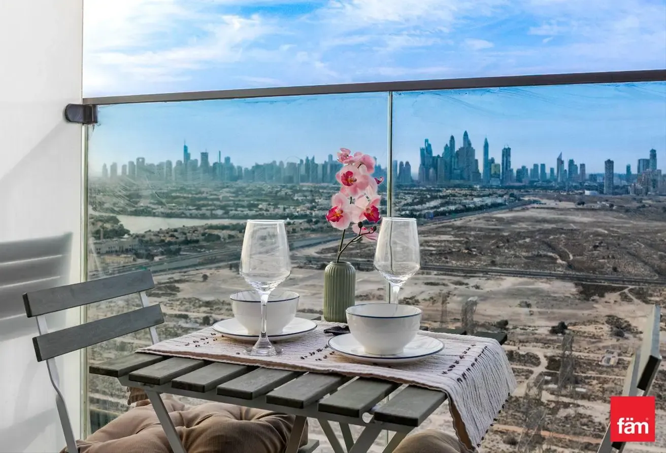 Prime Location / High Floor / Well Maintained