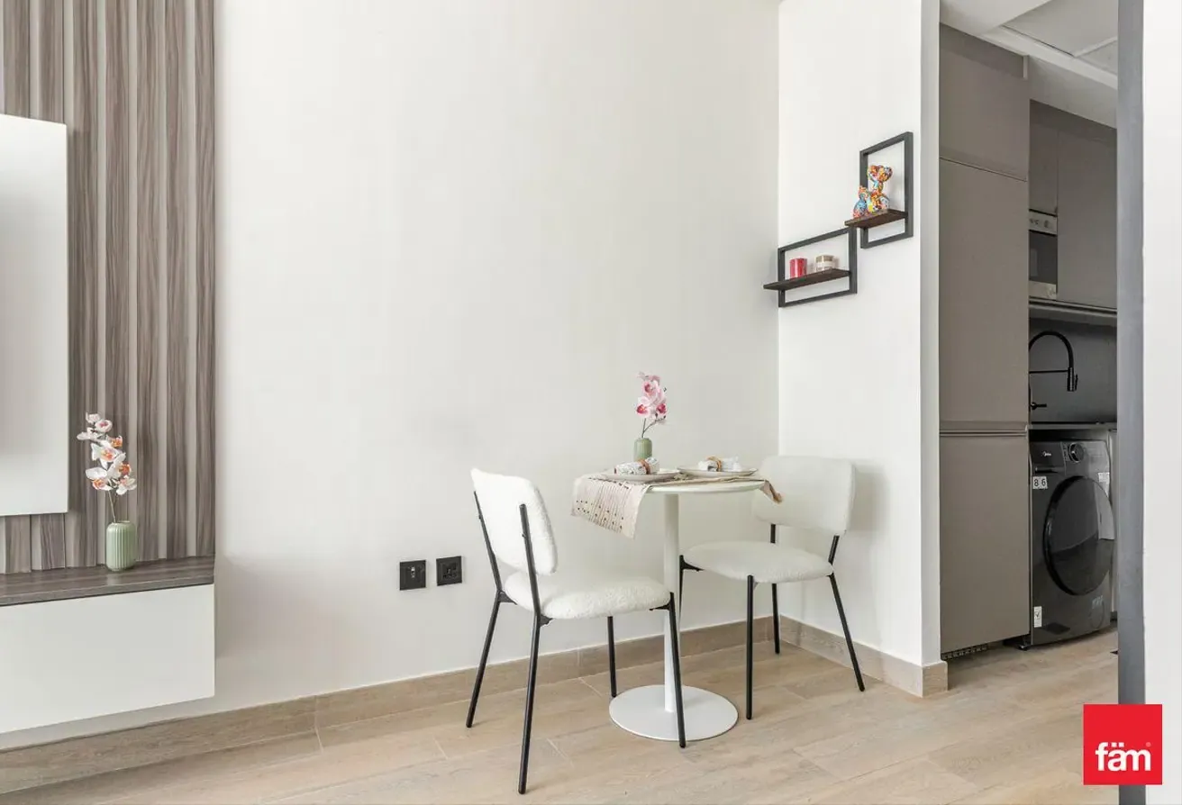 Prime Location / High Floor / Well Maintained